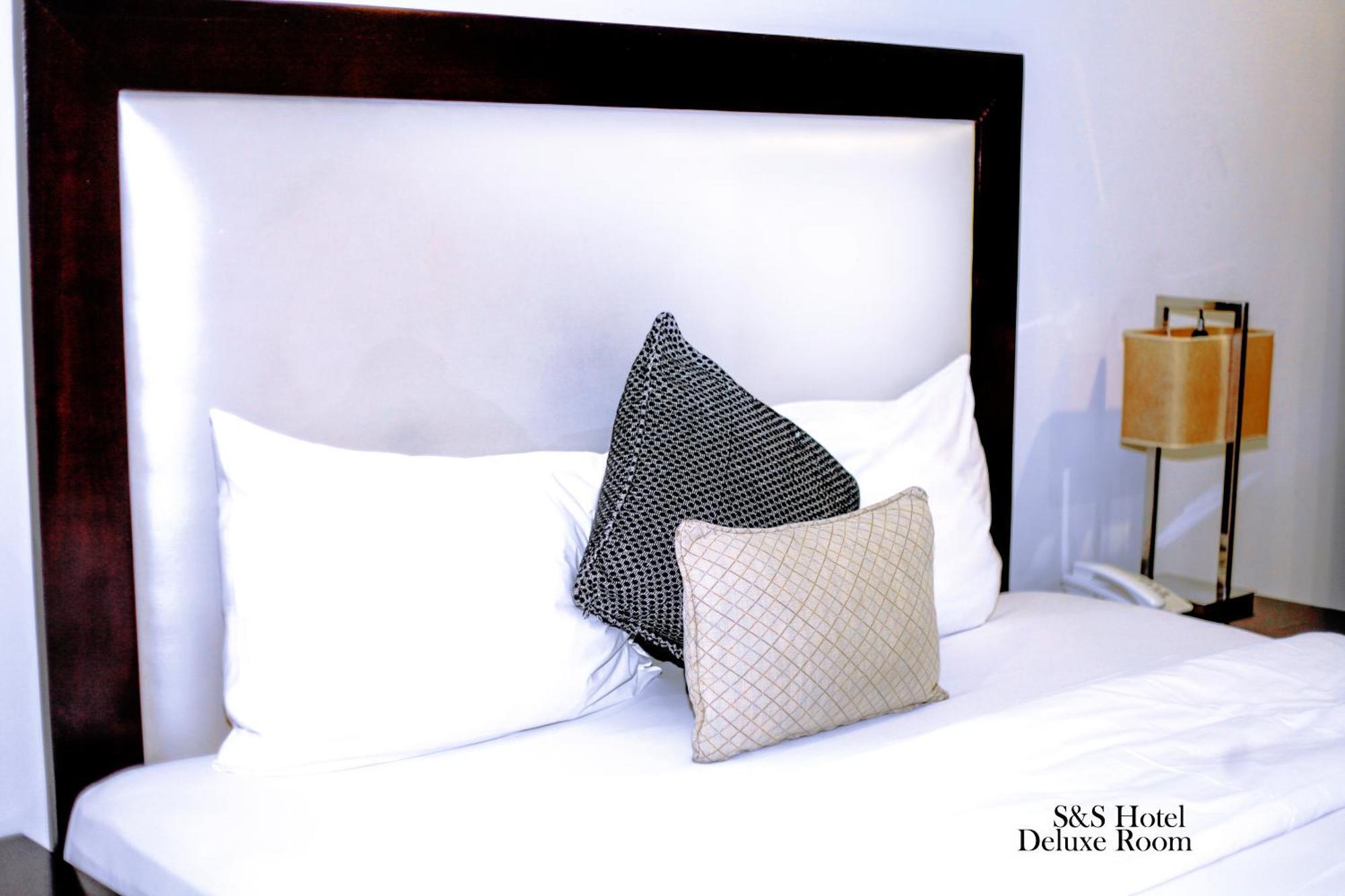 S & S Hotel & Suites Lagos Eksteriør bilde