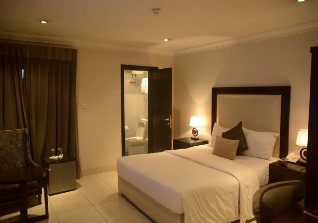 S & S Hotel & Suites Lagos Eksteriør bilde