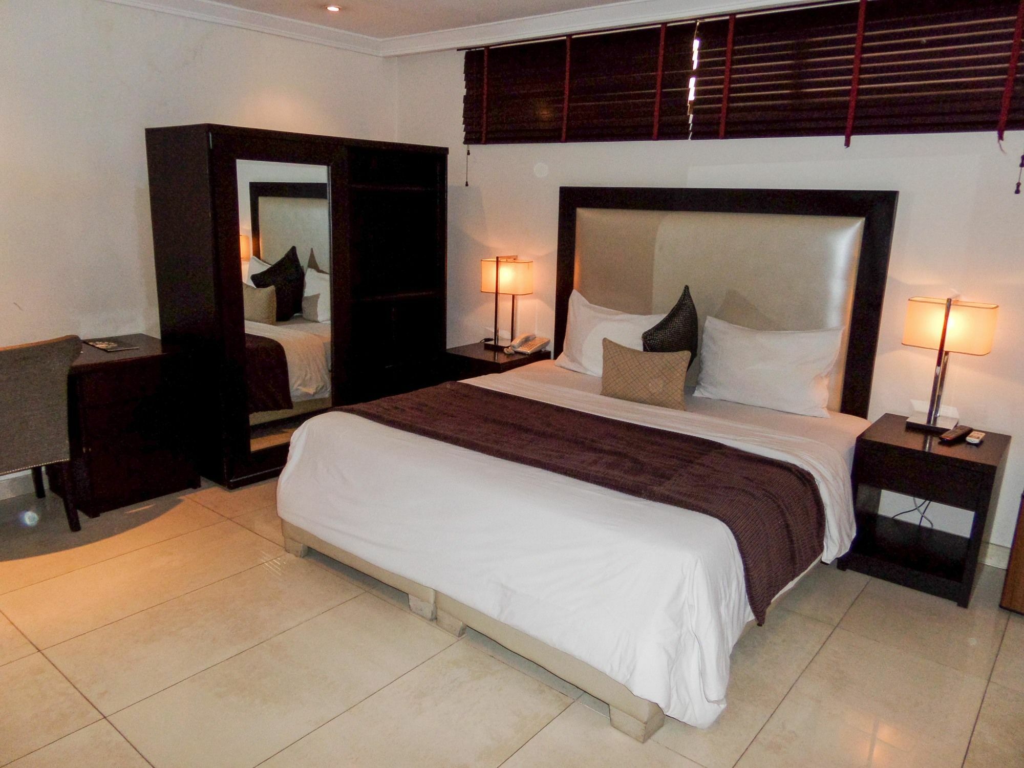 S & S Hotel & Suites Lagos Eksteriør bilde