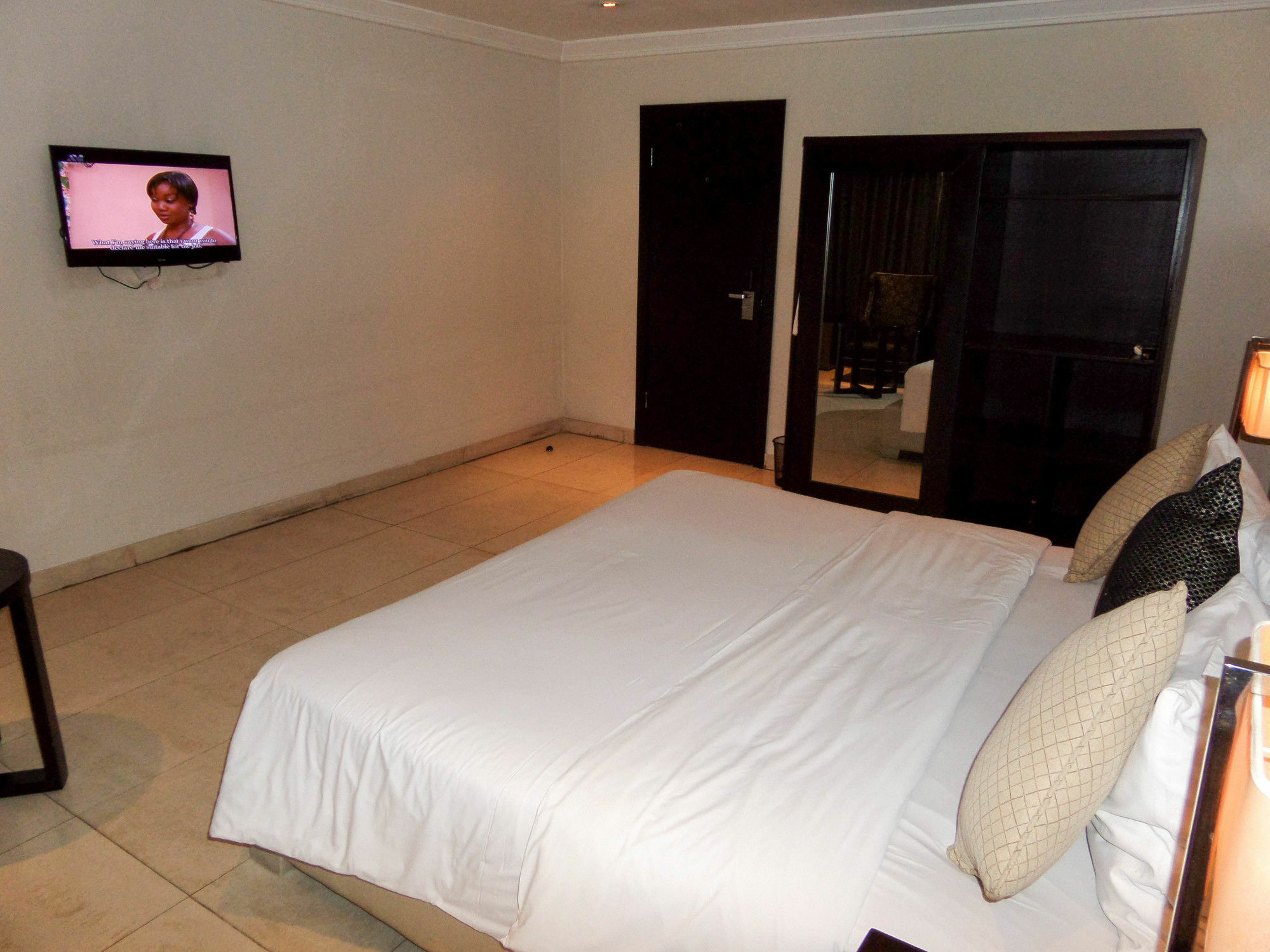 S & S Hotel & Suites Lagos Eksteriør bilde