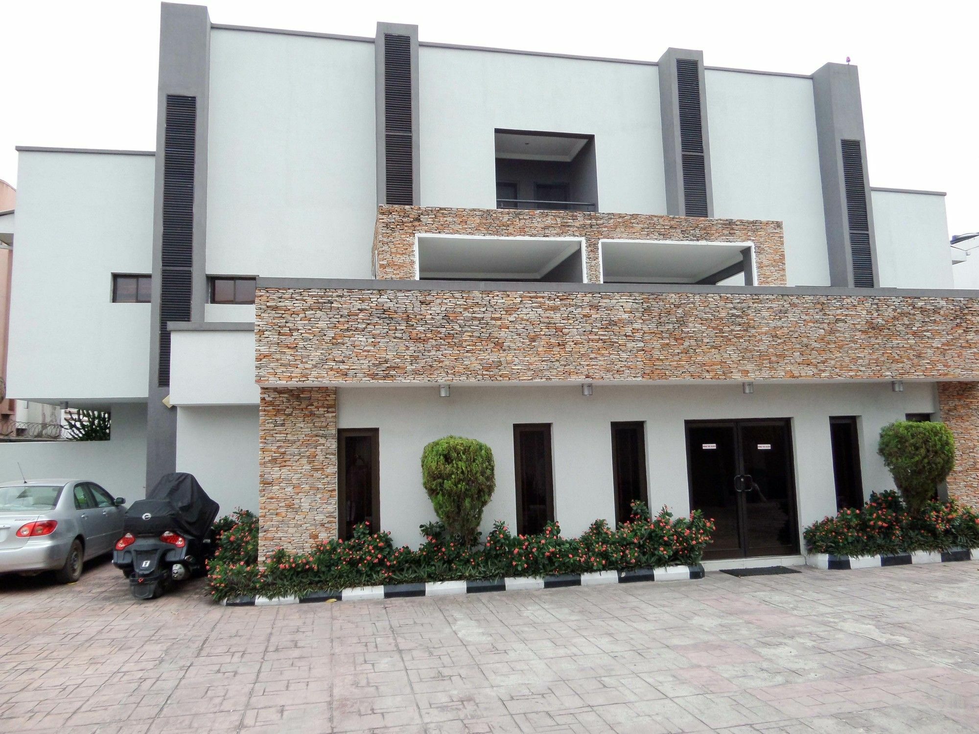 S & S Hotel & Suites Lagos Eksteriør bilde