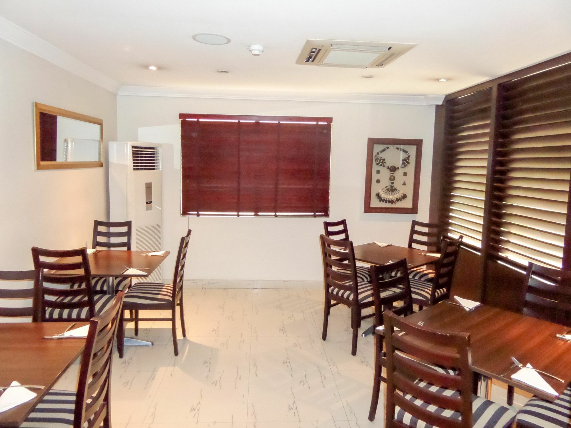S & S Hotel & Suites Lagos Eksteriør bilde